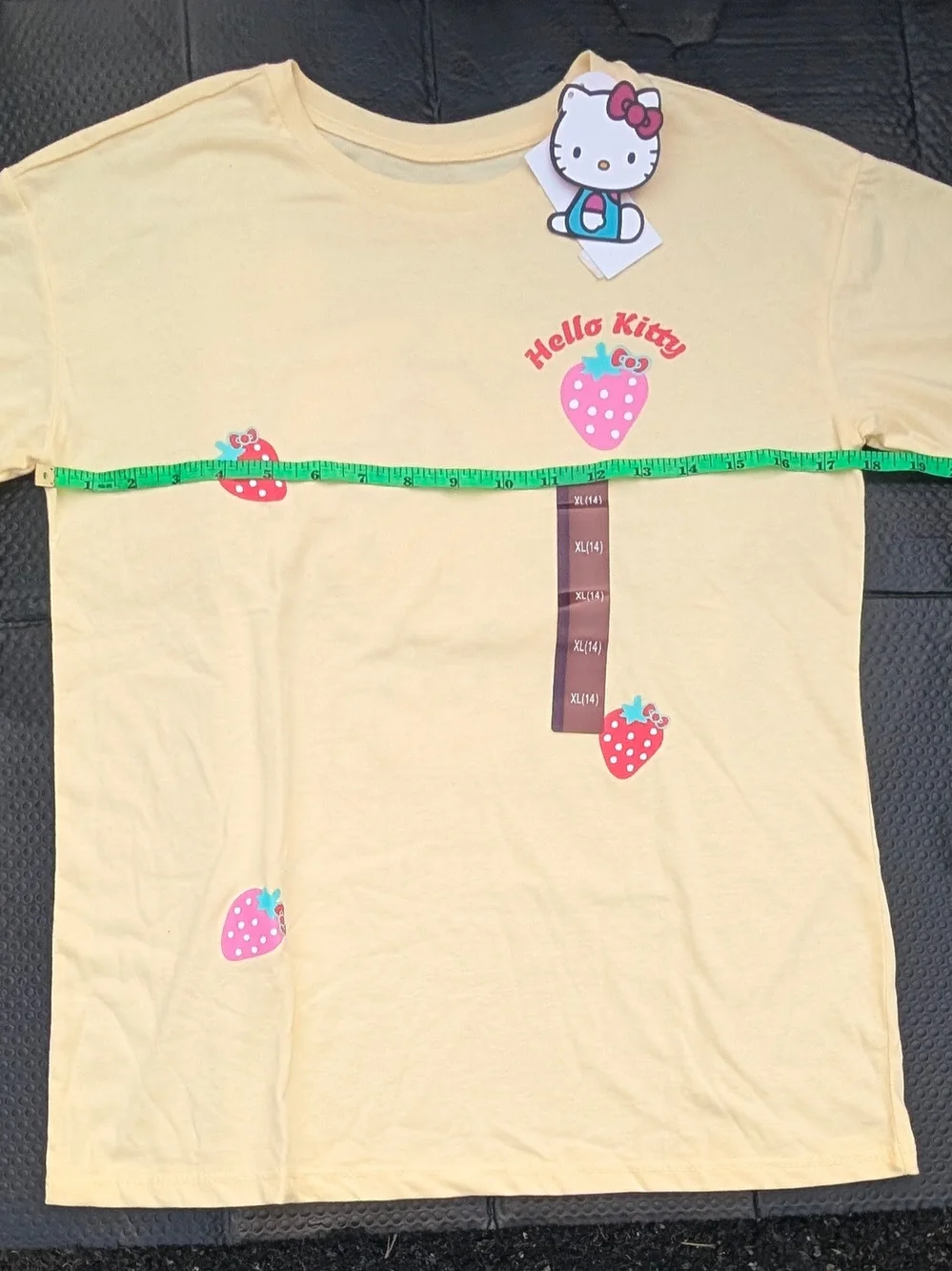 NWT Sanrio Hello Kitty Strawberry Dreams Oversized Yellow Graphic Tee Girls